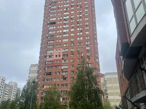 квартира за адресою Анни Ахматової вул., 13-Д