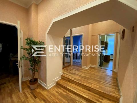 квартира за адресою Олександра Кониського вул., 30