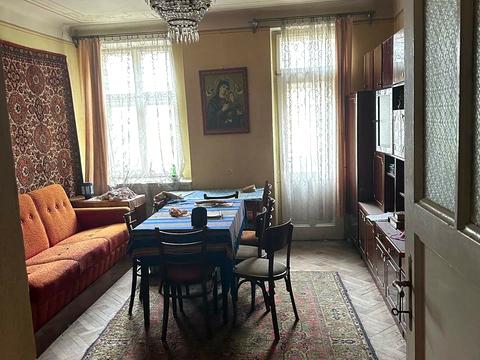 квартира за адресою Євгена Коновальця вул. (), 54а