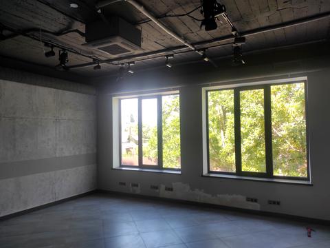 комерційна за адресою Одеса, Літературна вул., 12