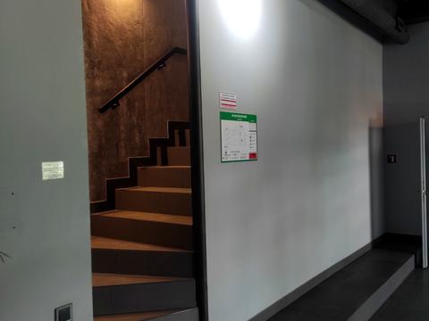 комерційна за адресою Одеса, Літературна вул., 12