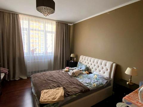 квартира за адресою Сім'ї Кульженків вул. (Петра Дегтяренка), 35