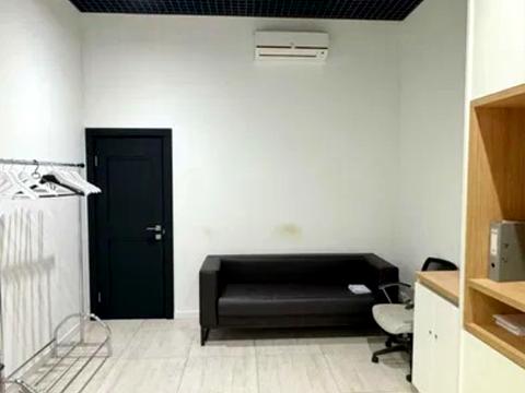 коммерческая по адресу Лаврская ул. (Январского восстания), 16