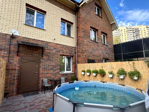 будинок за адресою макаровська