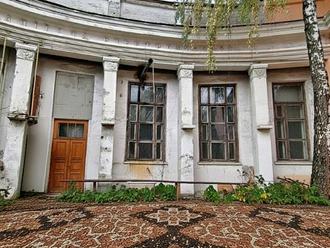 комерційна за адресою Київська, 106