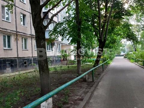 квартира за адресою Дарницький бульв., 4