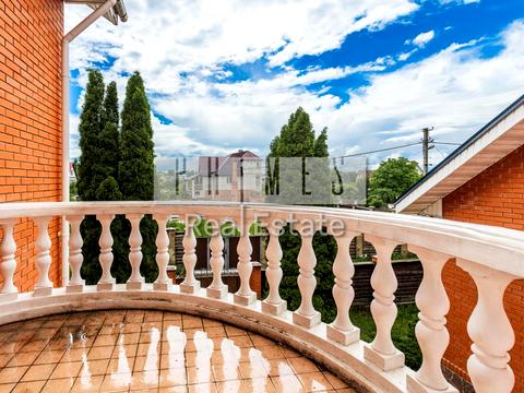 будинок за адресою Гідності вул. (Жертв Революції), 18