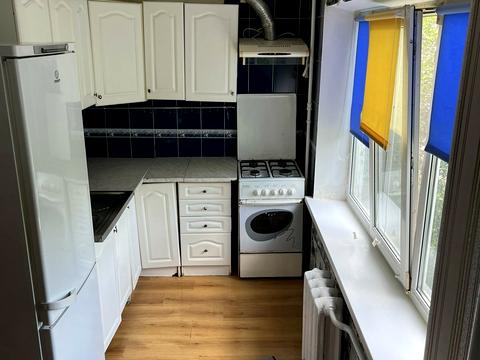 квартира по адресу Строителей ул., 12