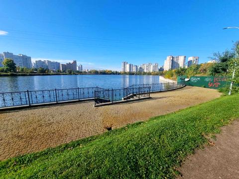 квартира за адресою Ревуцького вул., 40-Б
