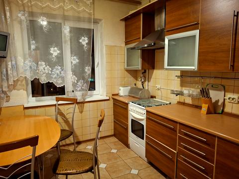 квартира по адресу Червоной Калины просп. (Владимира Маяковского), 18