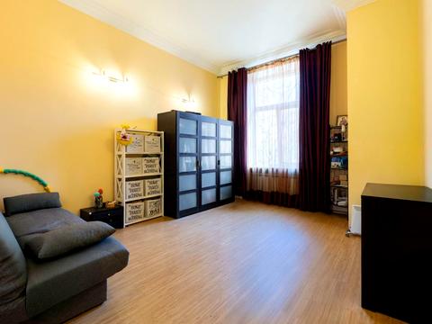 квартира за адресою Кука, 20