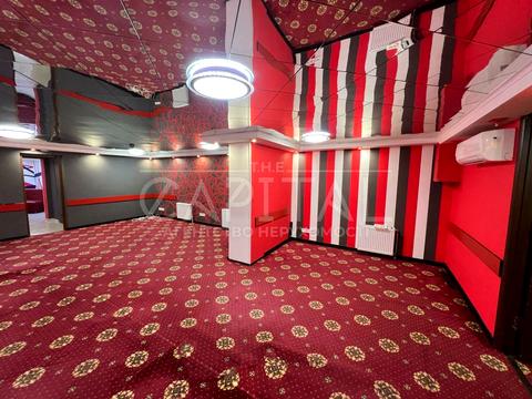 комерційна за адресою Київ, Білоруська вул., 3