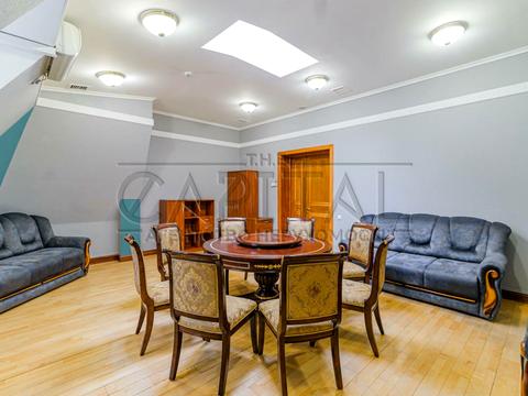 комерційна за адресою Липська вул., 10