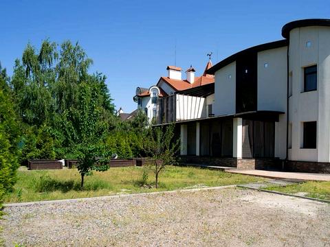 дом по адресу провулок Троянд, 46