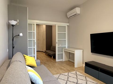 квартира за адресою Італійський бульв., 1в