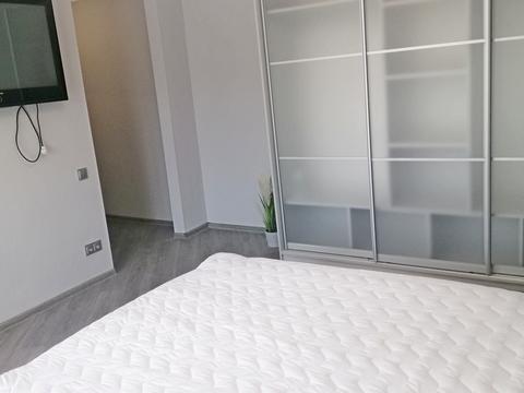 квартира за адресою Лаврська вул. (Січневого Повстання), 4