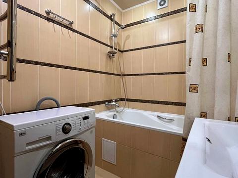 квартира за адресою Незалежності бульв. (50 років Жовтня), 14-Г