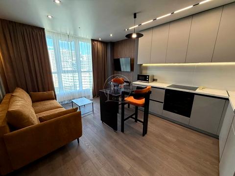 квартира за адресою Літературна вул., 10б