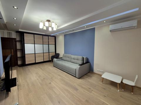 квартира за адресою Лесі Українки вул., 19