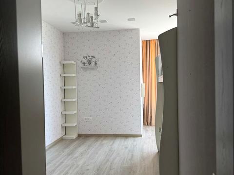 квартира за адресою Літературна вул., 8