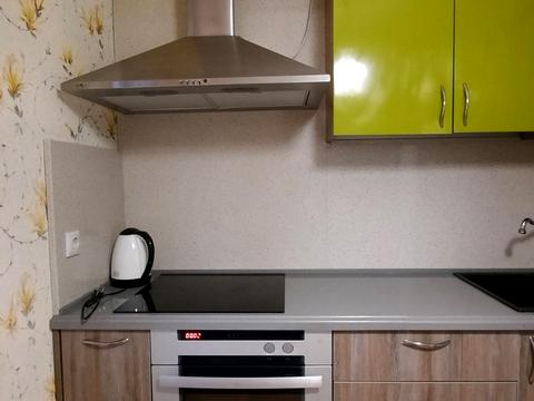 квартира за адресою Анни Ахматової вул., 39-Б