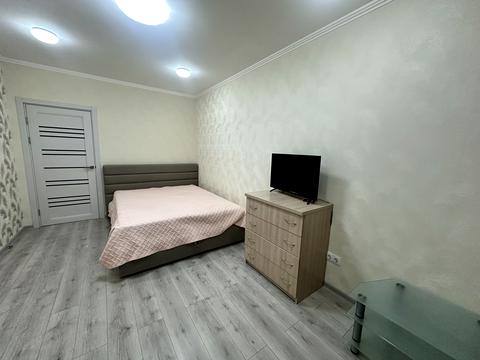 квартира за адресою Ревуцького вул., 40-В