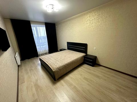 квартира за адресою Домбровського вул., 3