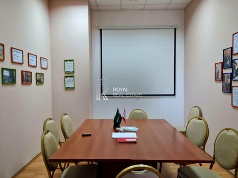 коммерческая по адресу Дениса Монастирського ул. (Василя Сурікова), 3А