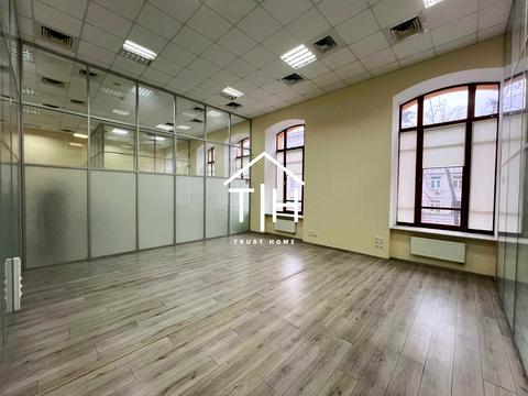 комерційна за адресою Бульварно-Кудрявська вул. (Воровського), 22-24