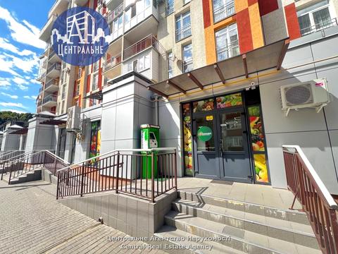комерційна за адресою Ентузіастів вул., 11