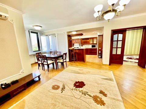 квартира за адресою Старонаводницька вул., 4-В
