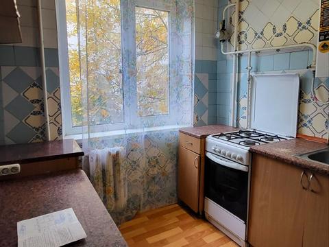 квартира за адресою Космонавтів просп., 52