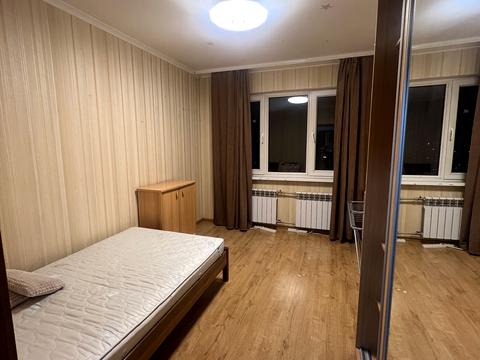 квартира за адресою Академіка Глушкова просп., 41