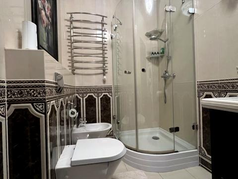 будинок за адресою Валова вул.