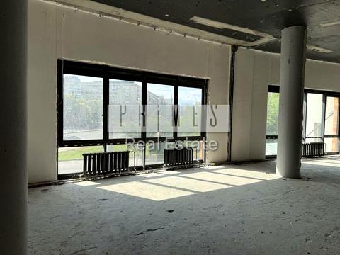 коммерческая по адресу Леси Украинки бульв., 54