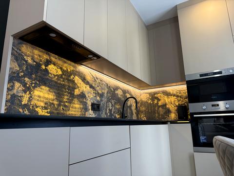 квартира за адресою Салютна вул., 2к22