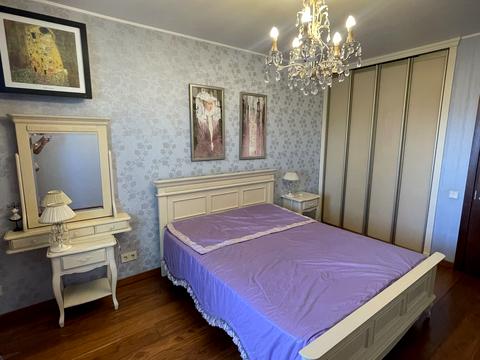 квартира за адресою Феодосійська вул., 10