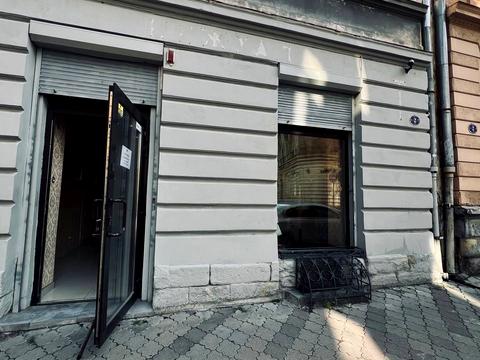 коммерческая по адресу Дудаева ул. (Лермонтова), 10