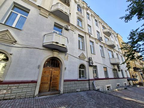 квартира за адресою Євгена Чикаленка вул. (Пушкінська), 7