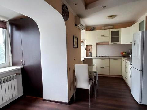 квартира по адресу Дмитрия Яворницкого просп. (Карла Маркса), 7