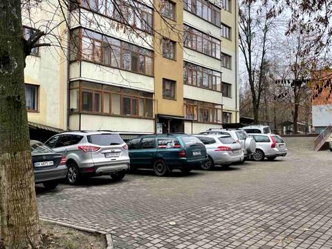 квартира за адресою Князя Острозького вул., 8