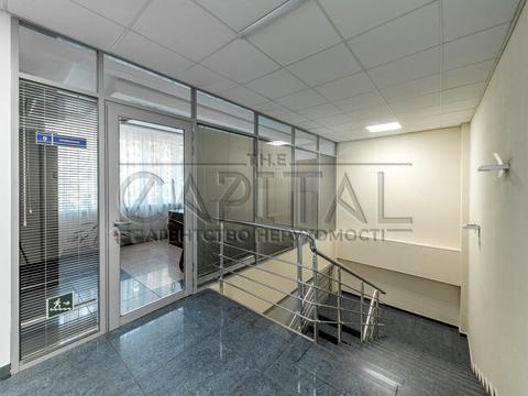 комерційна за адресою Болсуновська вул. (Сергія Струтинського), 8