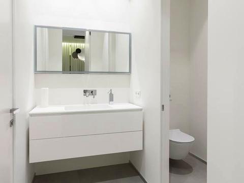 комерційна за адресою Кловський узвіз, 7a