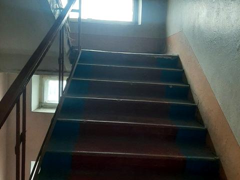 комерційна за адресою Інститутська вул., 4/1