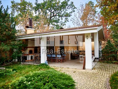 будинок за адресою 12-та лінія вул.