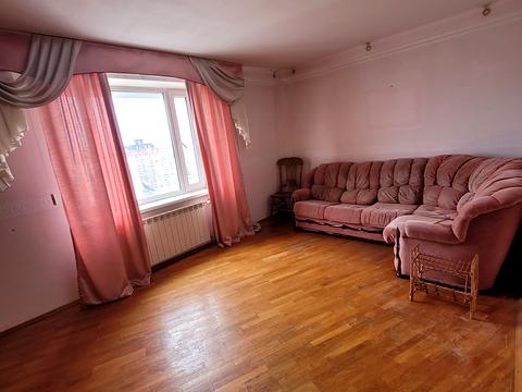 квартира по адресу Ревуцкого ул., 42-А