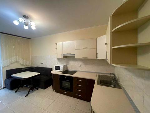 квартира за адресою Воскресенська вул., 18