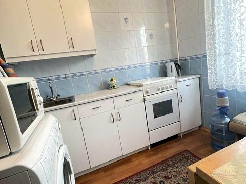 квартира за адресою Шкільна вул. (Героїв Сталінграда), 24