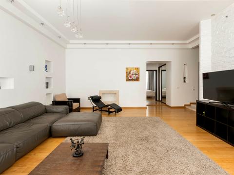 квартира по адресу Круглоуниверситетская ул., 6