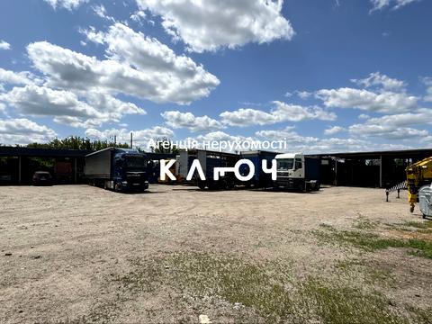 комерційна за адресою Олега Ольжича вул., 48